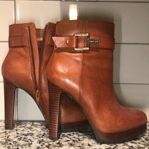 Gianni Bini Brown Booties